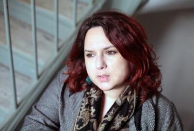 Yasmina Benabderrahamane